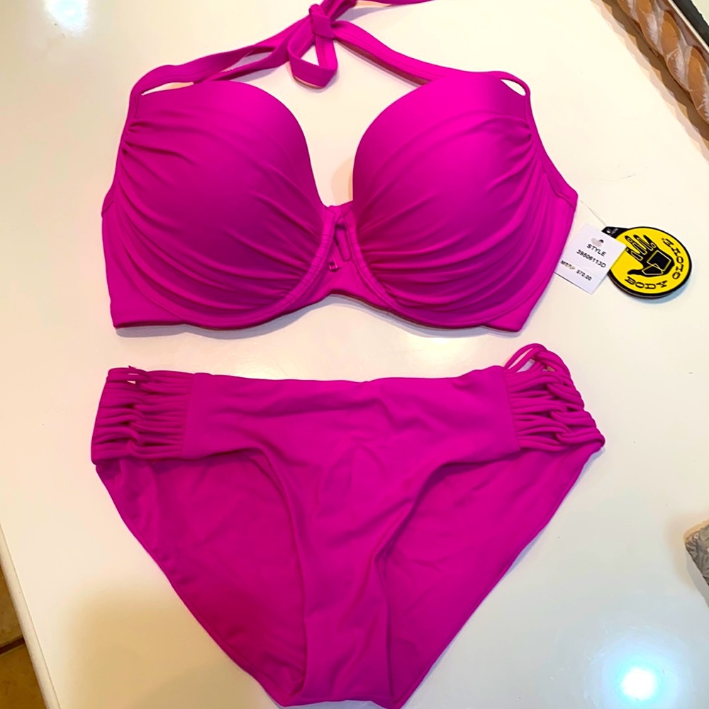 Body glove D cup top X/S bottom